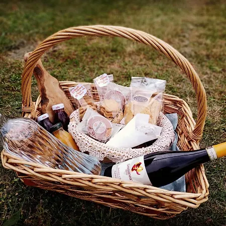 Cascina Sant'elena 3* Bubbio